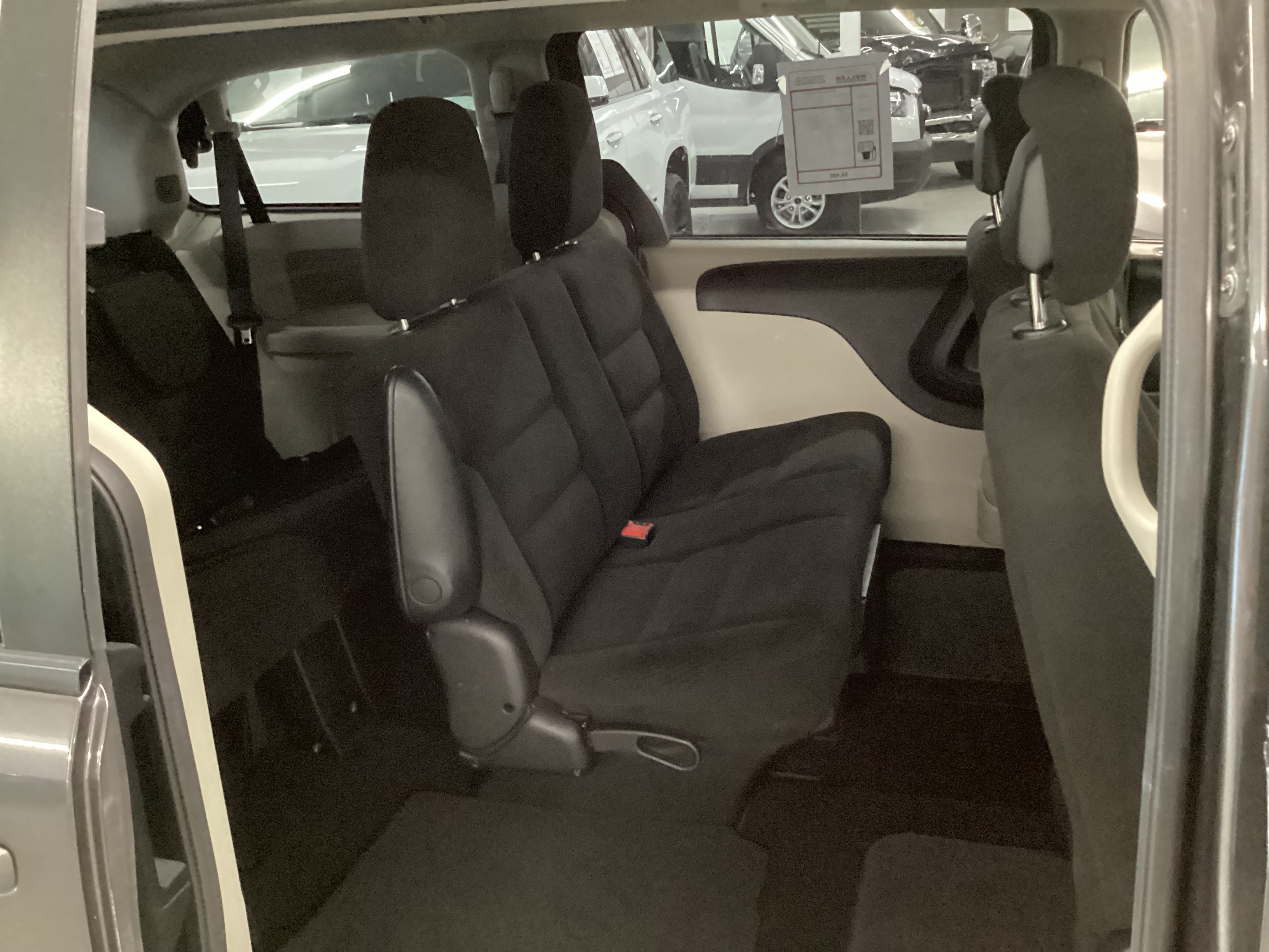 2017 DODGE Grand Caravan SE - Image 11